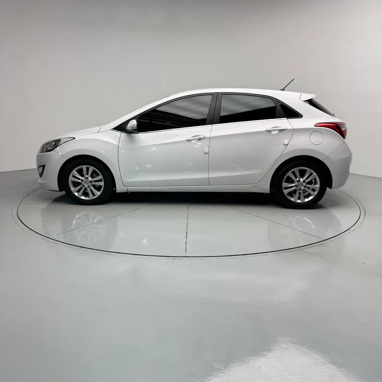 Hyundai i30 — Compact