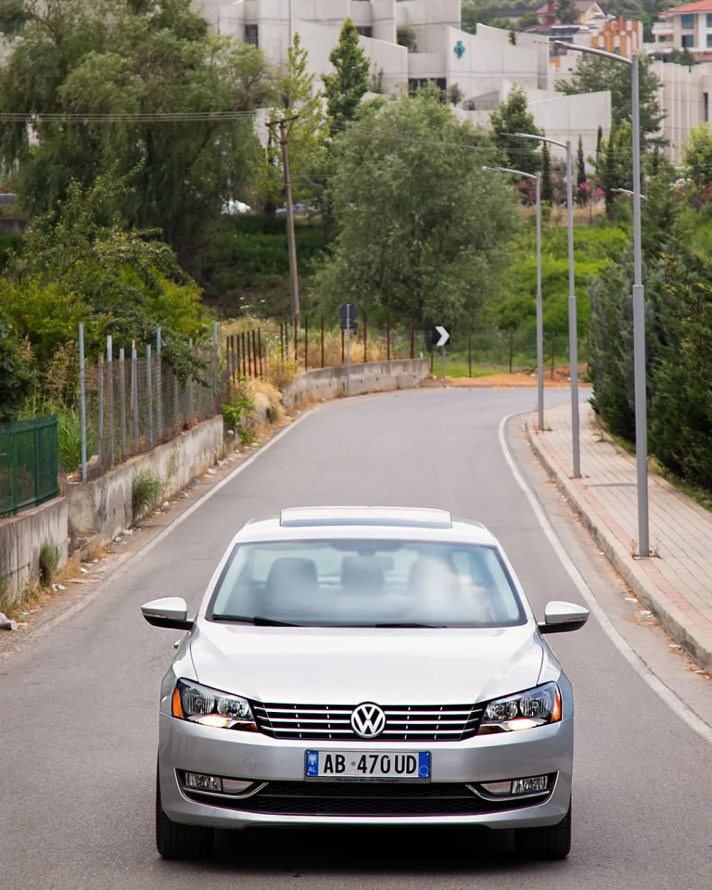 Volkswagen Passat — Sedan